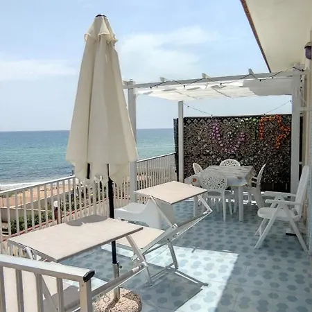 San Lorenzo - A Pochi Passi Dal Mare Reitani
